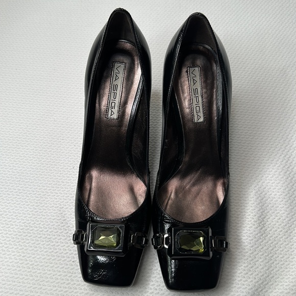 Via Spiga | Shoes | Via Spiga Green Ruby Buckle Cooper Square Toe Heels ...